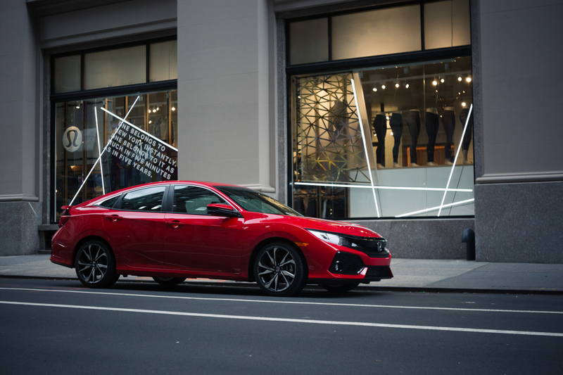 Illustration for article titled The 2017 Honda Civic Si Is A Love Letter To The Manual Transmission